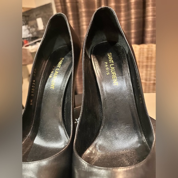 YVES SAINT LAURENT PARIS 105 Pumps CLASSIC Black Seta Calf YSL 39.5 w/Box & Bag - Picture 10 of 14